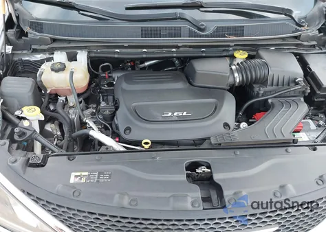 2017 Chrysler Pacifica Touring-L из США, поврежденный, VIN 2C4RC1BG6HR691857